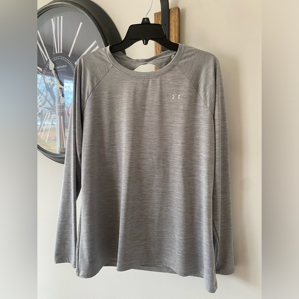 Under Armour | great active top size: XL